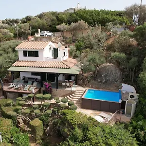  Villa With Heated Pool And Panoramic View